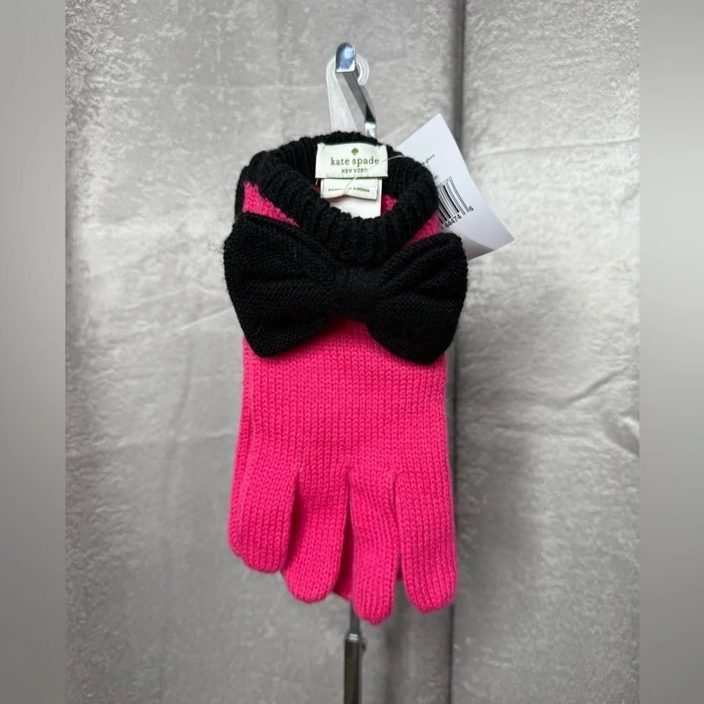 NWT Kate Spade New York Fine Gauge Jersey Bow Glove in Pink Swirl/Black One Size